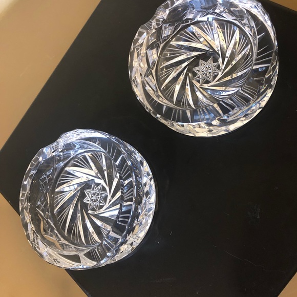 Vintage Crystal Ashtrays matching set - Picture 9 of 15